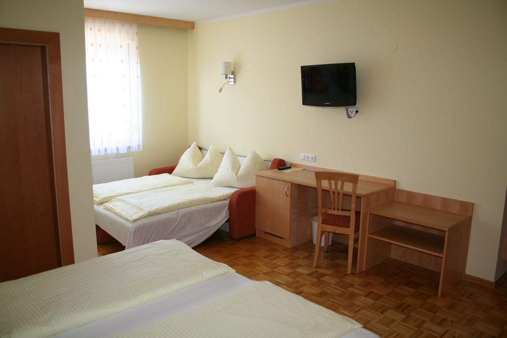 Hotel Restaurant Thadeushof Techelsberg Pokój zdjęcie