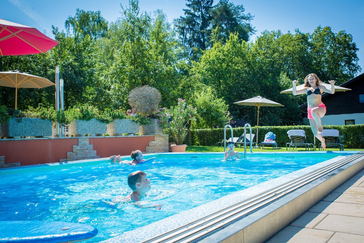 Hotel Restaurant Thadeushof Techelsberg Zewnętrze zdjęcie